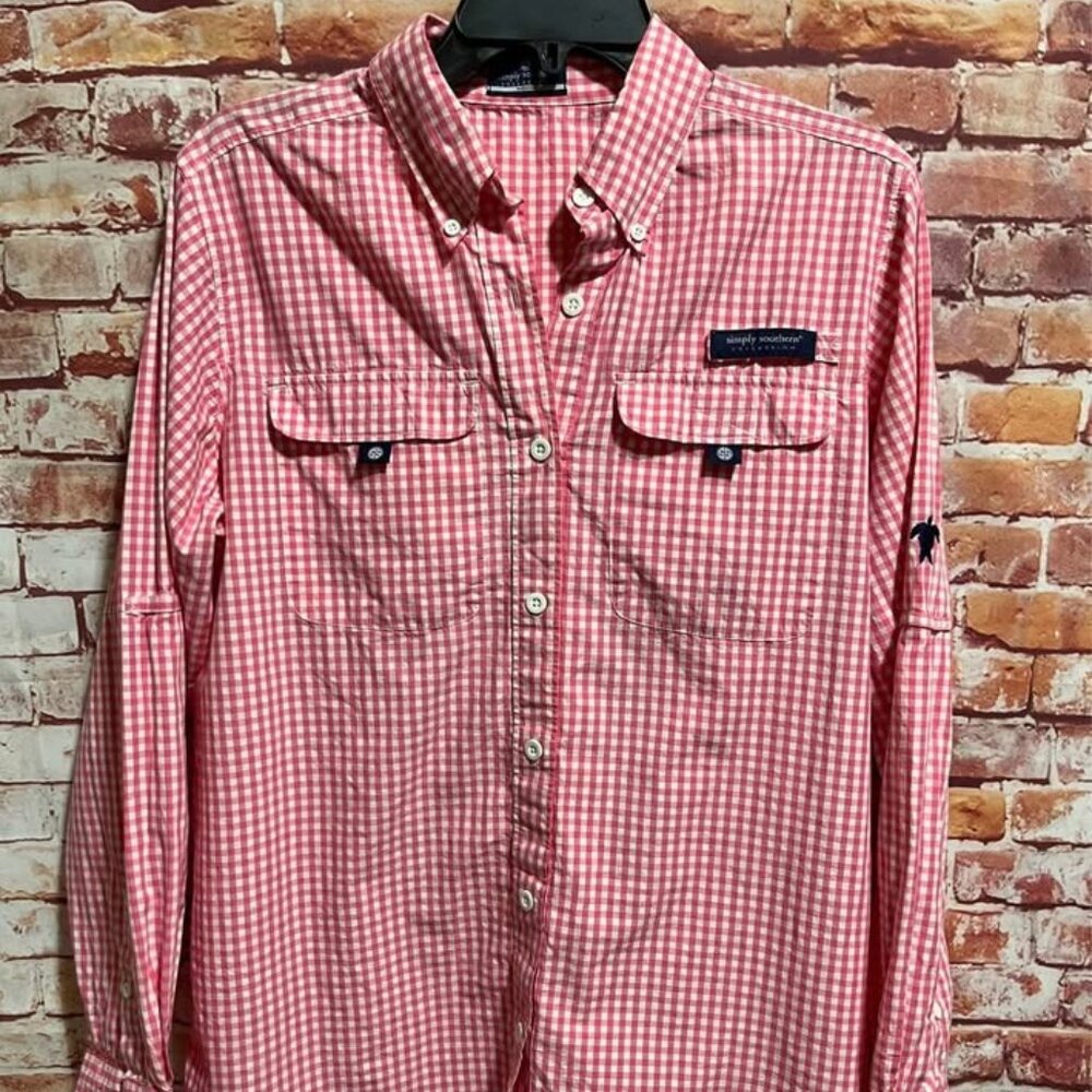 Simply Southern size medium button front blouse.